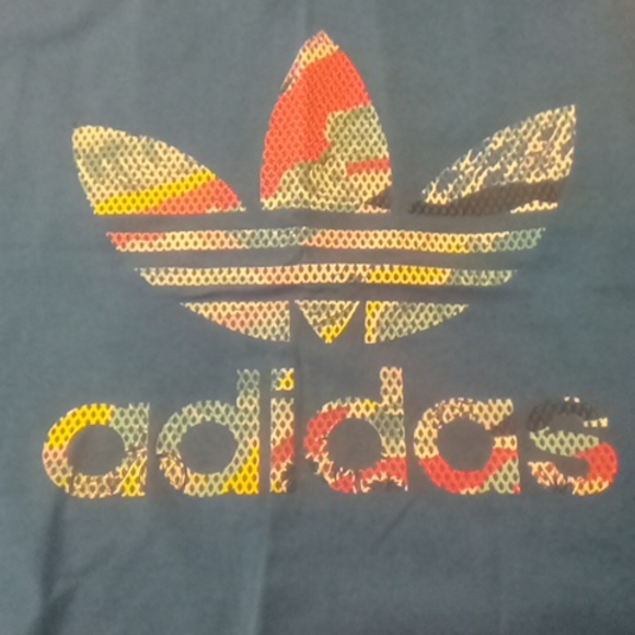 Clothes - Picture 3 of 4